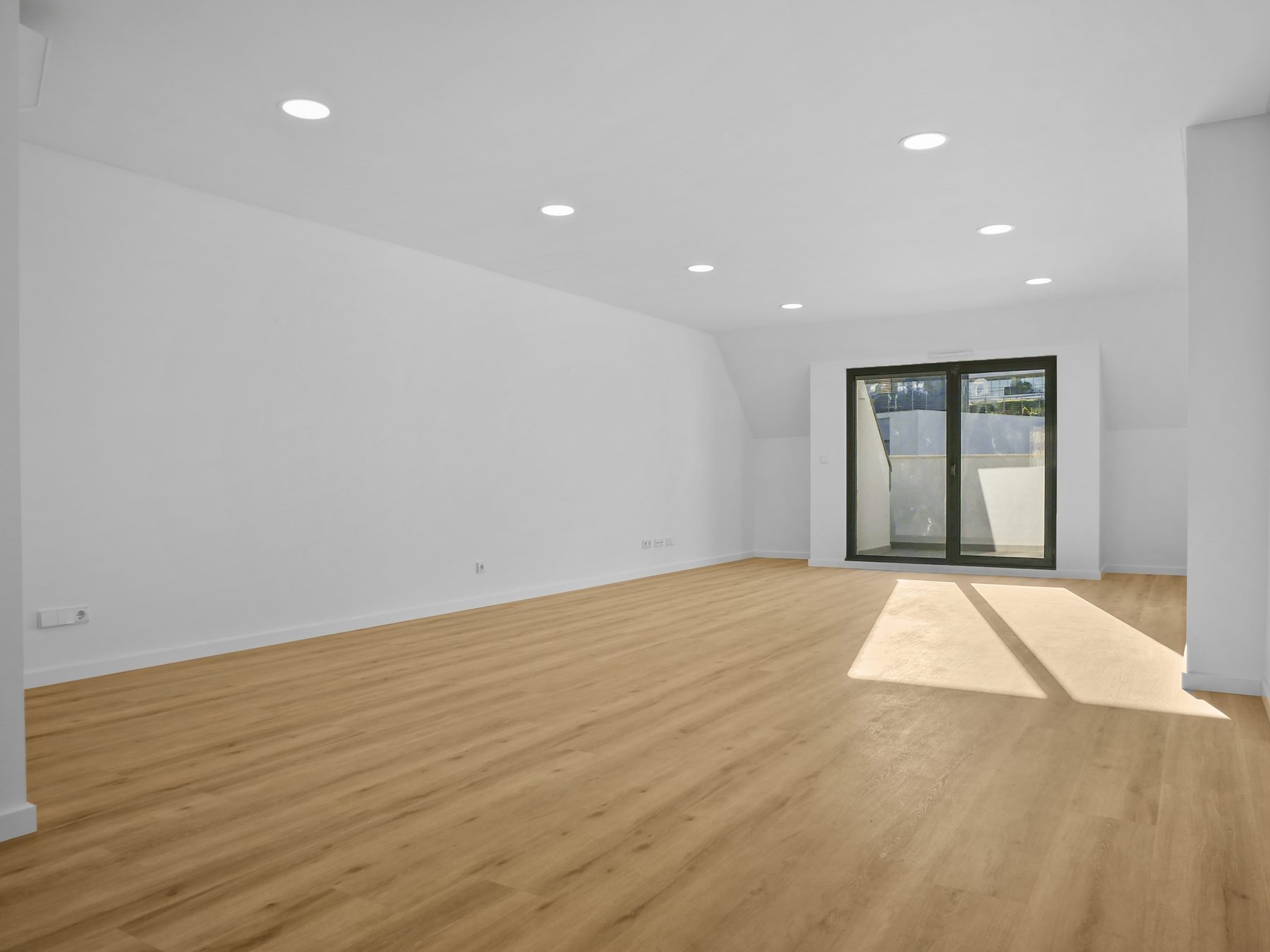 Sala (2) — Cobertura, T3 Cobertura, Campolide INN